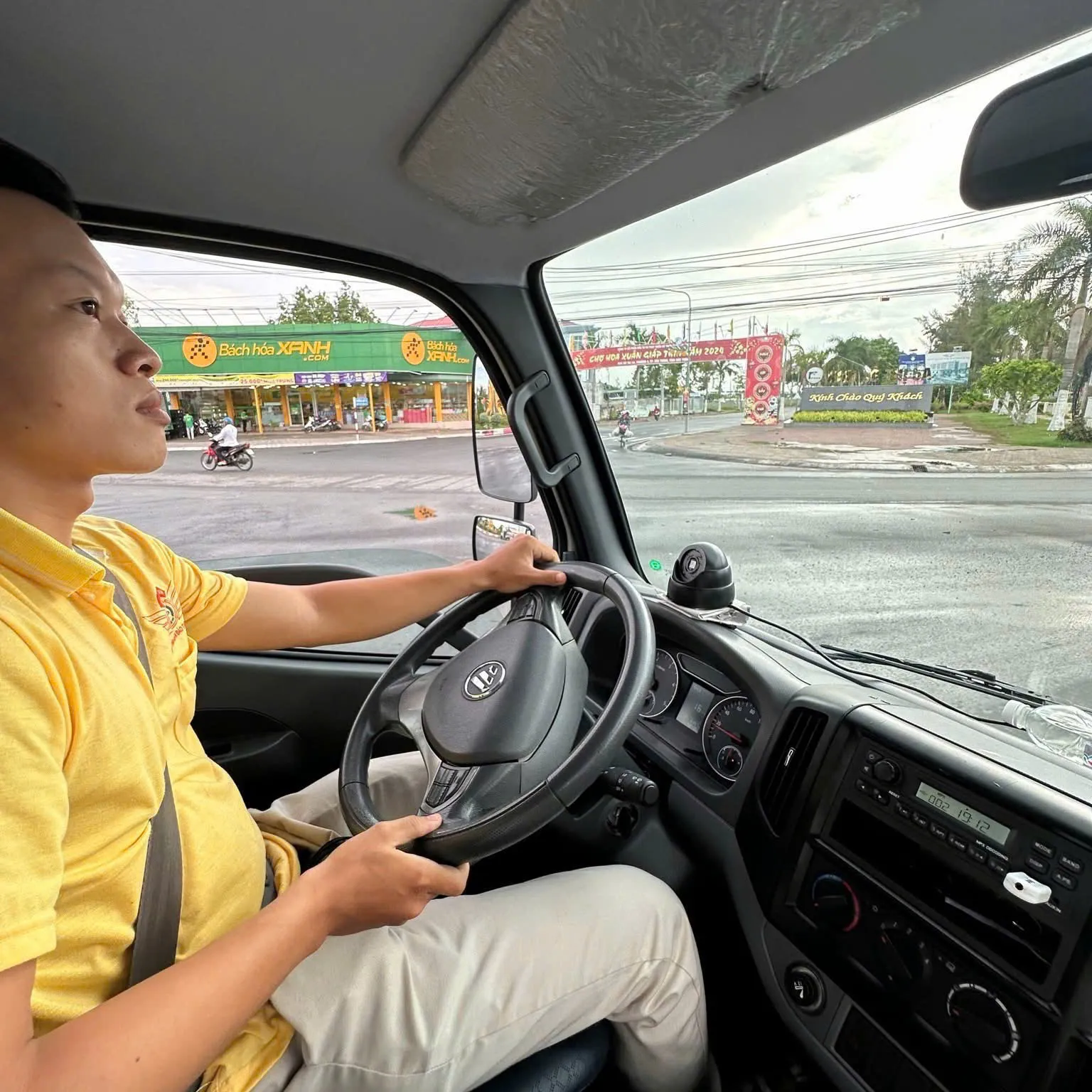 Học viên trong cabin xe tập lái